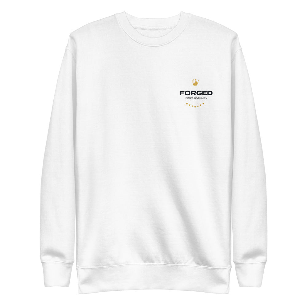 Earned Never Given Crewneck blanca, vista delantera con el sello Forged en el pecho